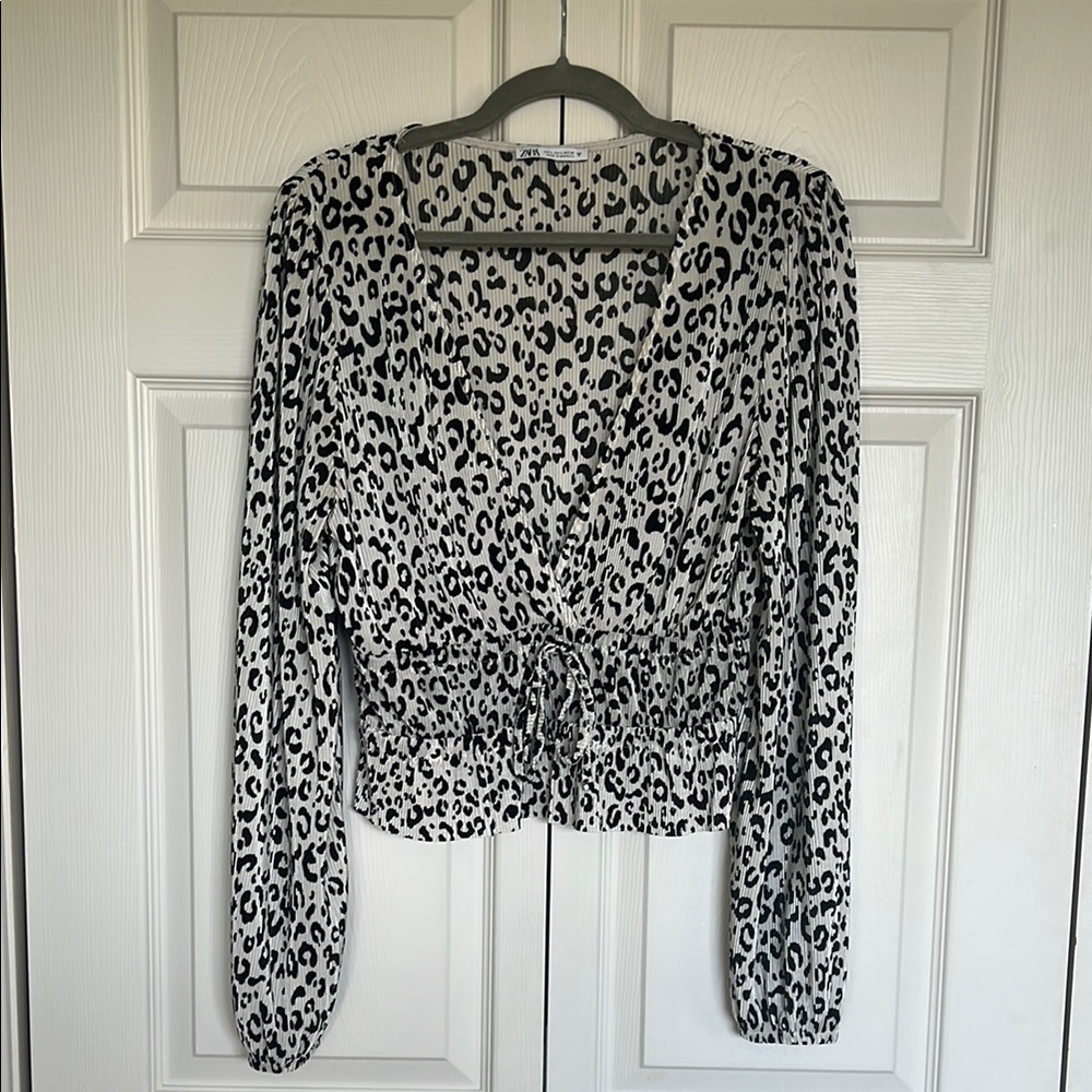 Leopard Print Long Sleeve Top